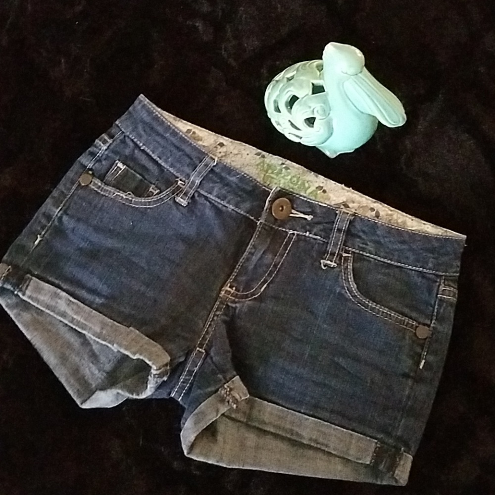 Arizona Jean company shorts. Size 1
